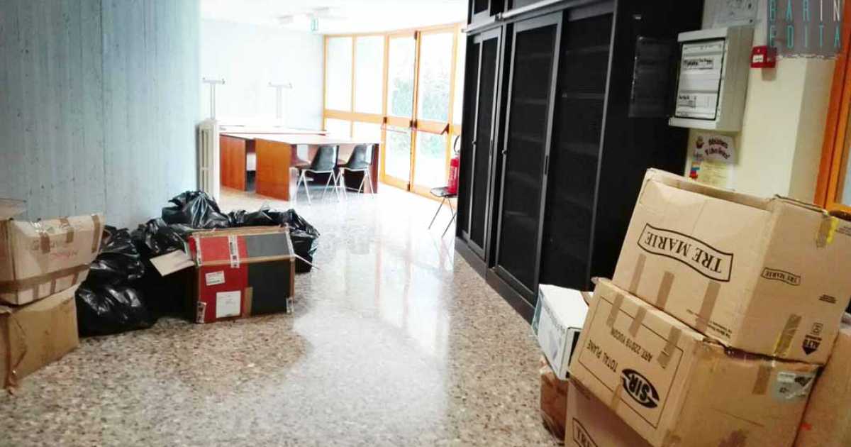 Japigia, l'impiegata va in pensione: chiude l'unica biblioteca di quartiere di Bari 